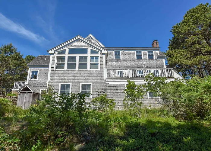 Water Views Great Lt Island Location!